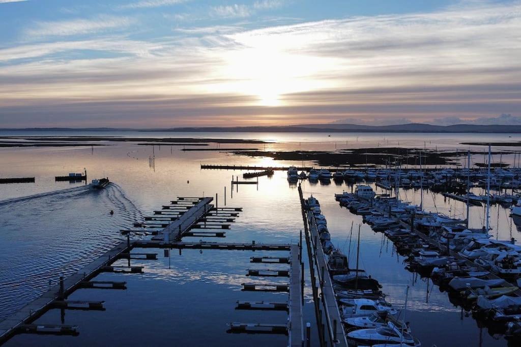 May Cottage - Heart Of Vibrant Village & 10 Mins Walk To Beach Milford on Sea Luaran gambar